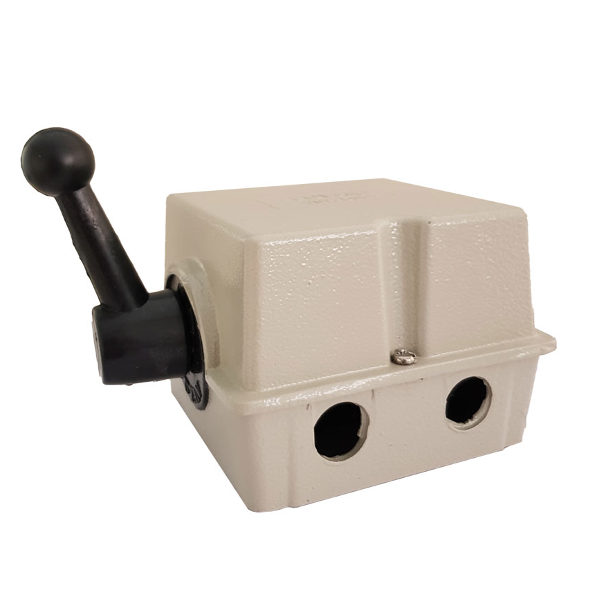 كلید گردان چدنی سه فاز دو طرفه 16 آمپر با كلید كاوه